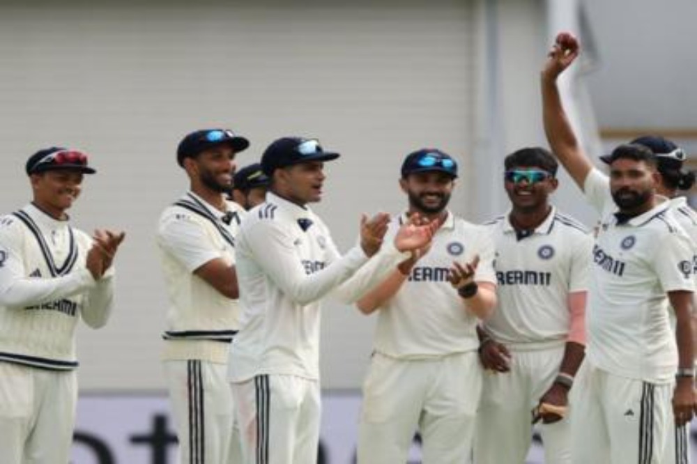 IND vs ENG दुसरी कसोटी: सिराज-आकाश दीपच्या घातक माऱ्यात इंग्लंडचा डाव कोसळला; भारताला १८० धावांची आघाडी 